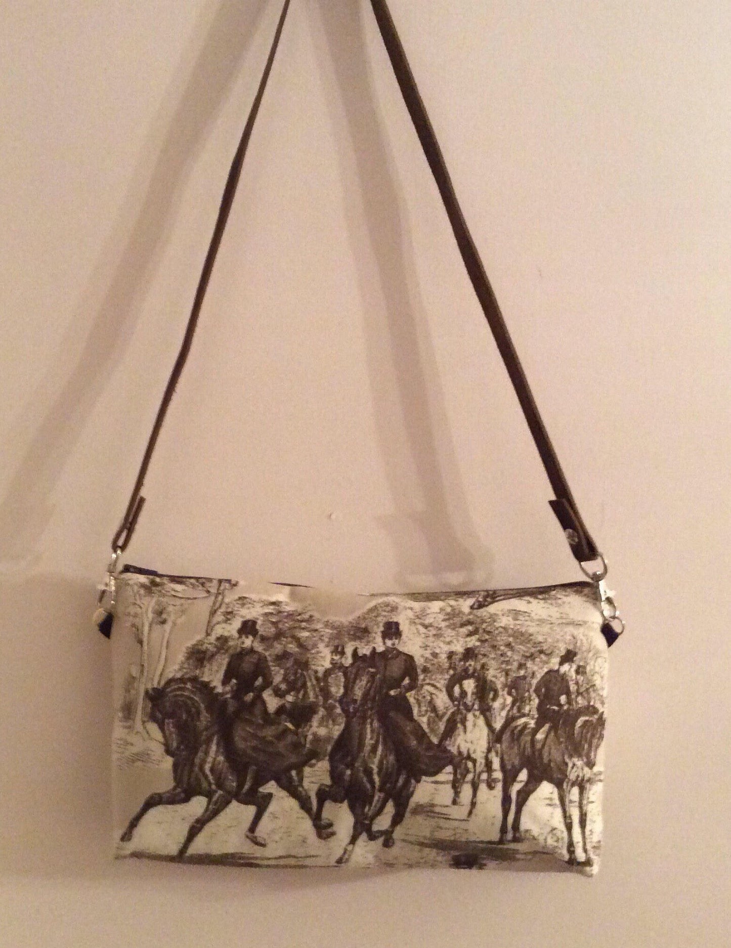 Equestrian Horse Clutch/Shoulder Bag Purse Wristlet Sidesaddle Hunt Scene