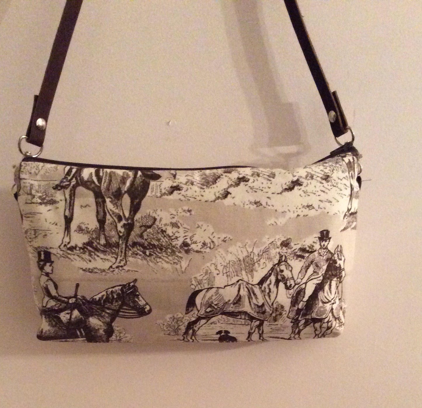 Equestrian Horse Clutch/Shoulder Bag Purse Wristlet Sidesaddle Hunt Scene